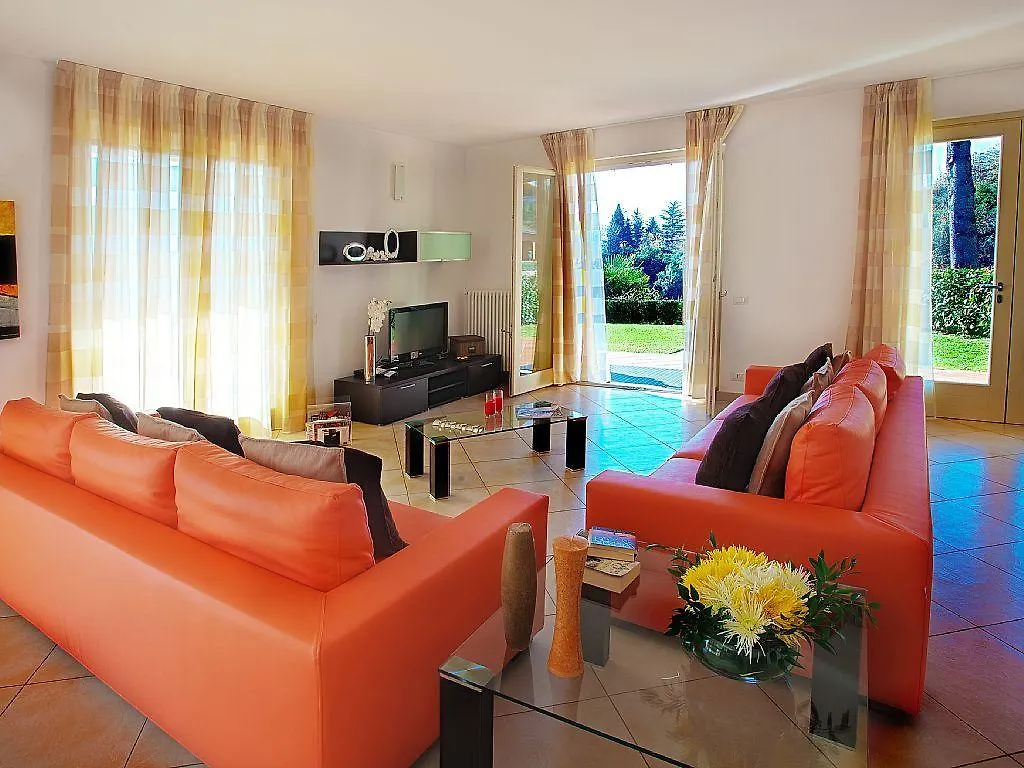 Tremezzo Residence-11 Apartments To Choose From In An Exclusive Residence By Italian Apartments 0*,