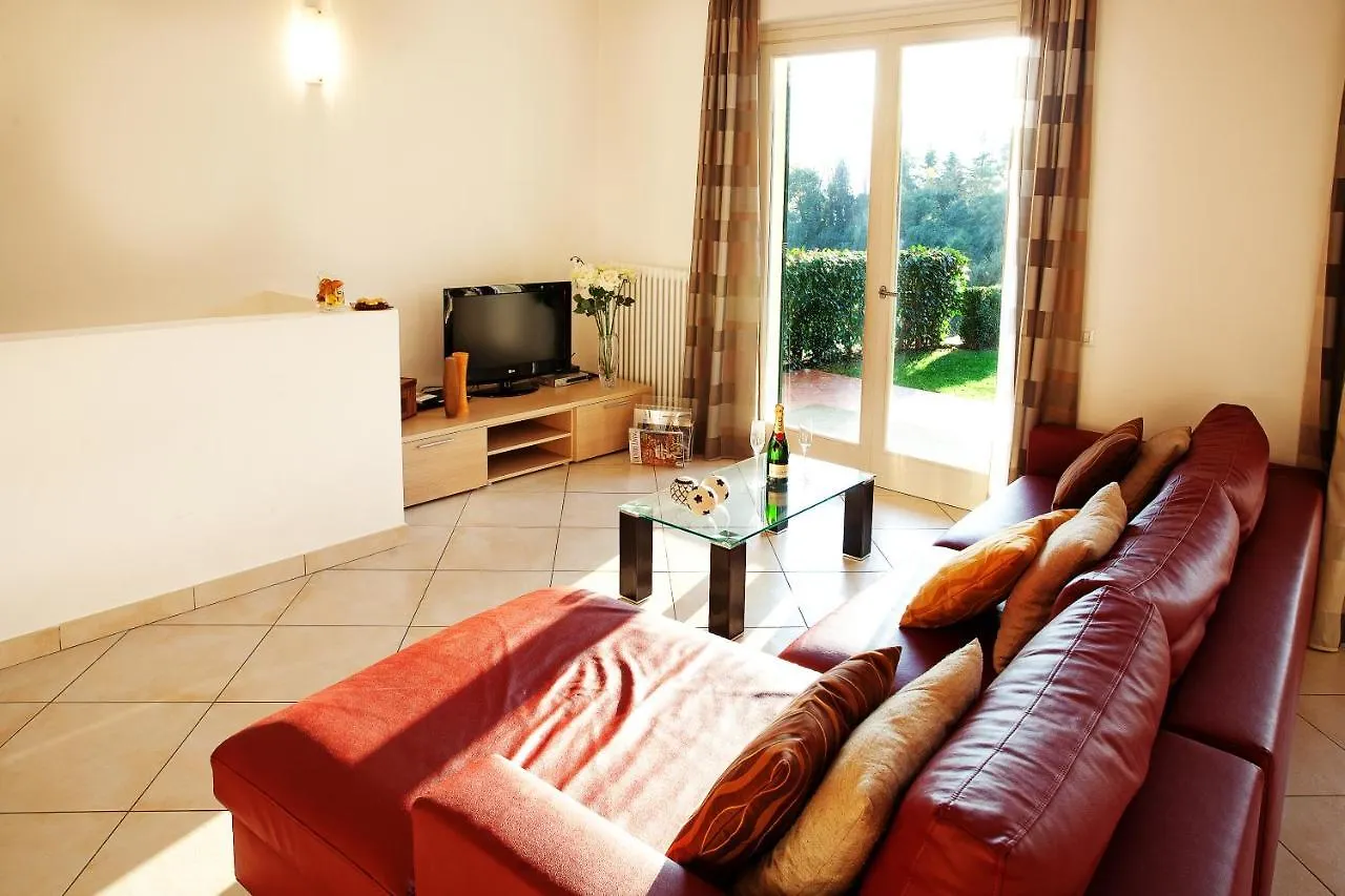 Tremezzo Residence-11 Apartments To Choose From In An Exclusive Residence By Italian Apartments Italy